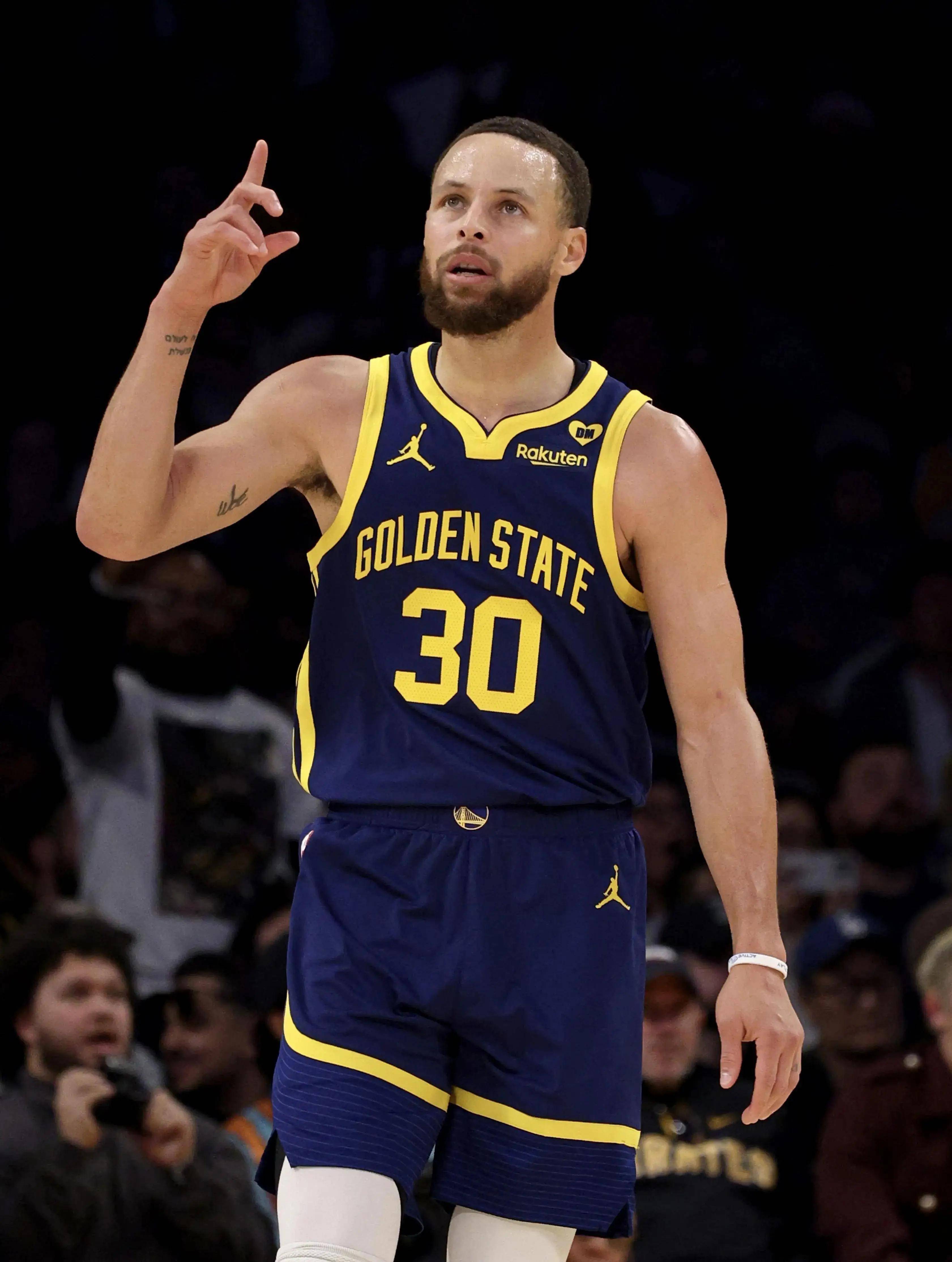 队会为自己 队会为自己