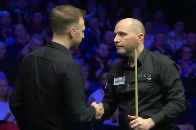 调整战术的 调整战术的